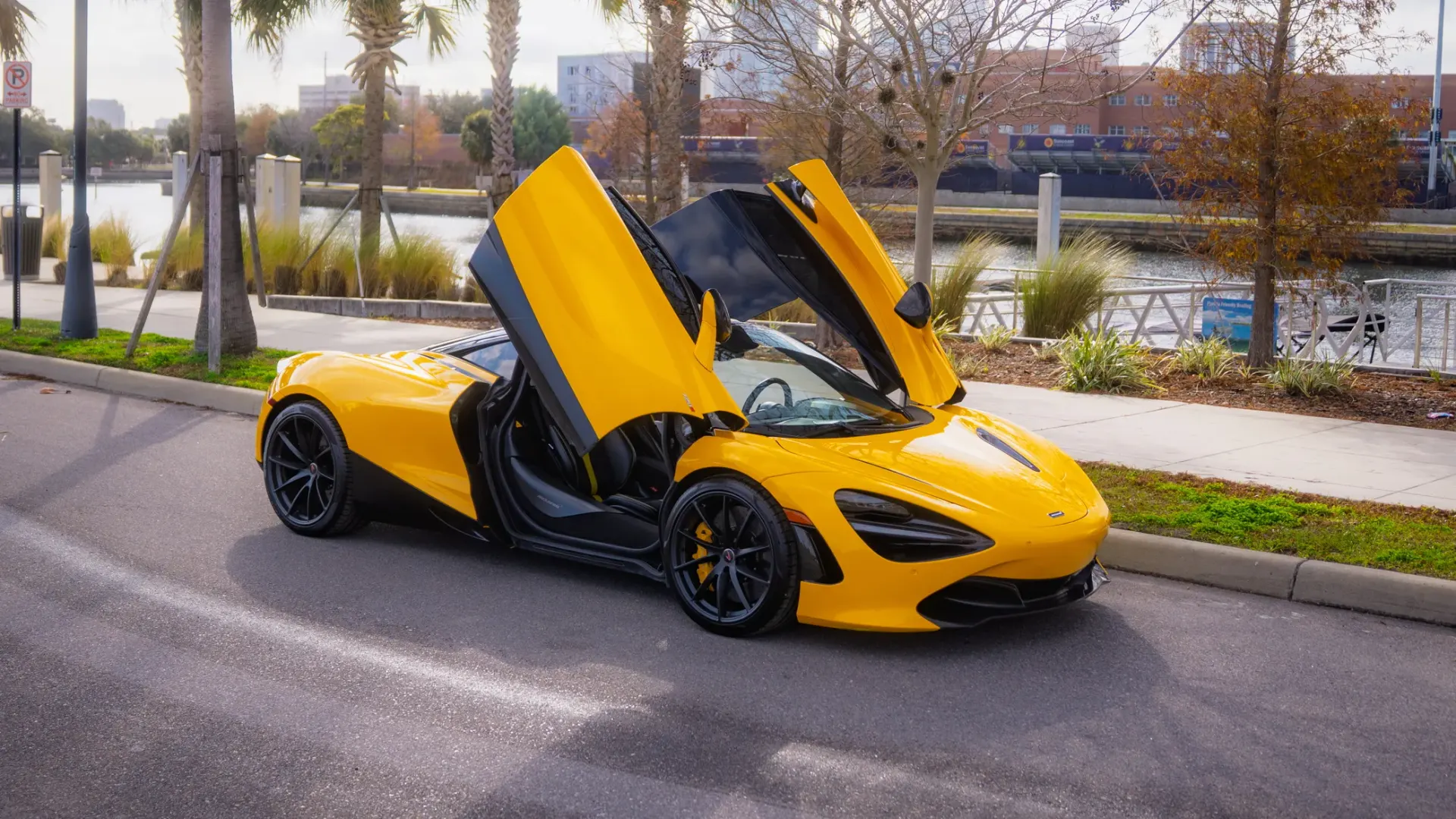McLaren-720S