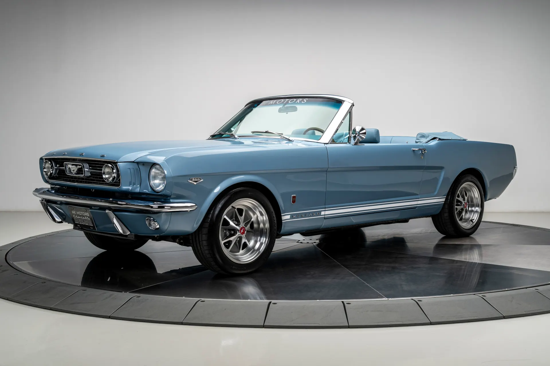 How can I buy classic cars online safely? A Quick Guide 